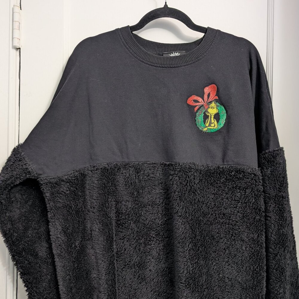 Merry Grinchmas Universal Studios Spirit Jersey - Grinch Holiday - Size L Fuzzy